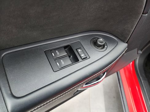 Used 2014 Dodge Challenger SRT8 image 31