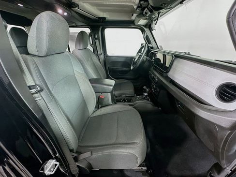 Certified 2024 Jeep Gladiator Sport image 37