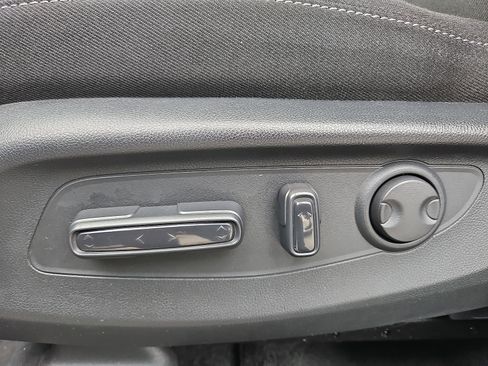 Used 2023 Honda CR-V EX image 16