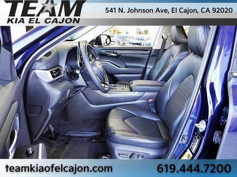 Used 2021 Toyota Highlander XLE image 15