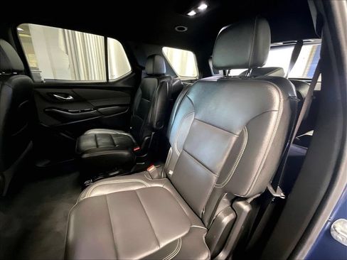 Used 2023 Chevrolet Traverse LT AWD/4WD image 14