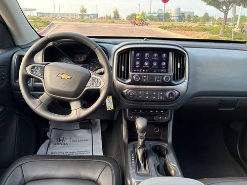 Used 2022 Chevrolet Colorado Z71 AWD/4WD image 22