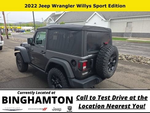 Used 2022 Jeep Wrangler Sport AWD/4WD image 7