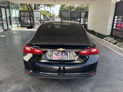 Used 2016 Chevrolet Malibu LT image 5