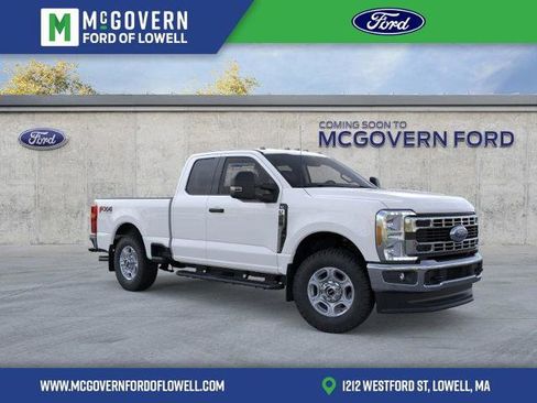 New 2026 Ford F350 XLT w/ FX4 Off-Road Package AWD/4WD image 1