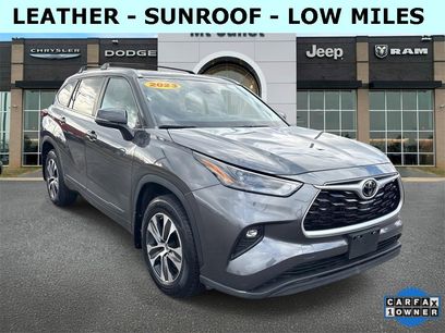 Used 2023 Toyota Highlander XLE