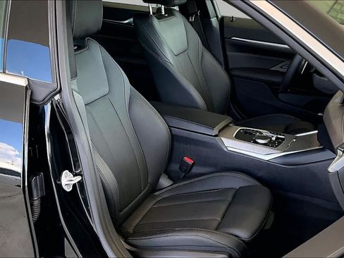 Used 2025 BMW 430i w/ Premium Package RWD image 8