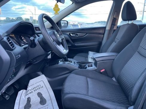 Used 2017 Nissan Rogue S image 13