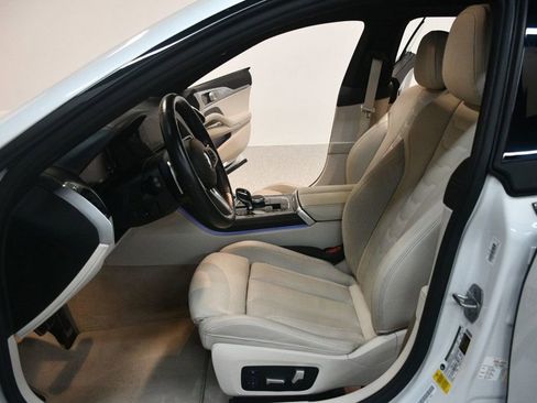 Used 2021 BMW 840i Gran Coupe w/ M Sport Package image 29