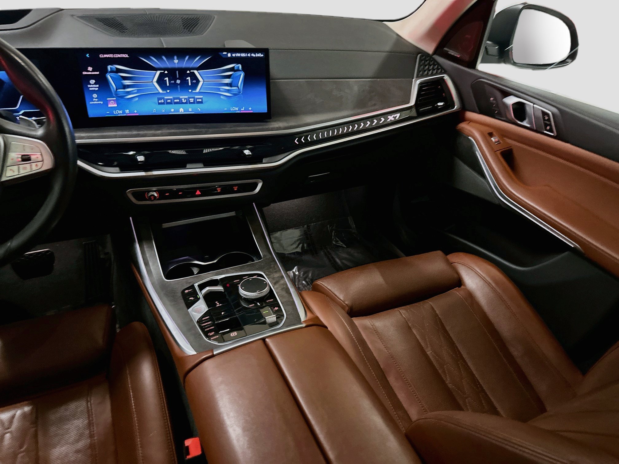 Certified 2024 BMW X7 xDrive40i w/ Premium Package AWD/4WD image 23