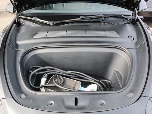 Used 2023 Tesla Model Y Long Range image 28