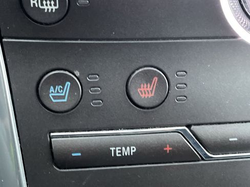 Used 2018 Ford Edge Titanium w/ Equipment Group 301A image 24