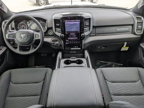 New 2026 RAM 1500 Big Horn AWD/4WD image 15