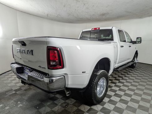 New 2026 RAM 3500 Tradesman AWD/4WD image 7