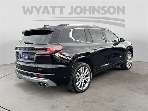 Used 2025 GMC Acadia Denali w/ Super Cruise Package image 5