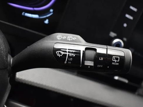 Used 2025 Kia Sportage LX image 26