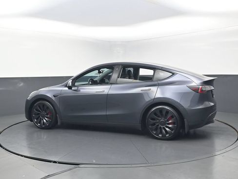 Used 2023 Tesla Model Y Performance AWD/4WD image 3
