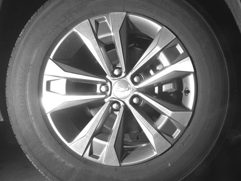 Used 2025 Chevrolet Equinox LT FWD image 13