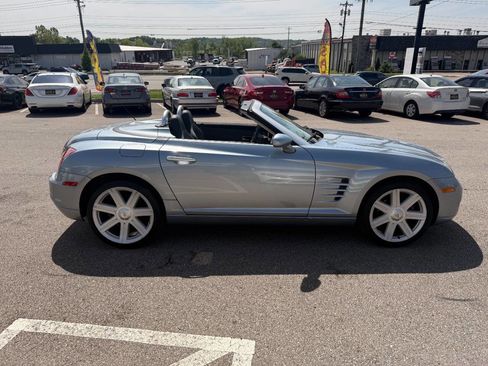 Used 2005 Chrysler Crossfire Limited RWD image 39