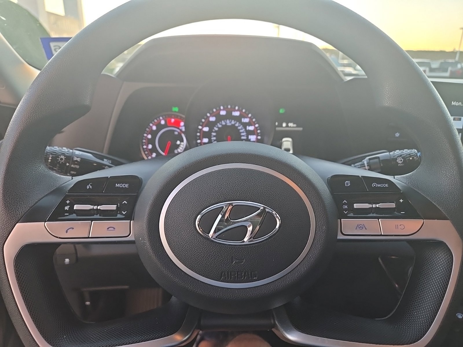 Used 2021 Hyundai Elantra SEL FWD image 15