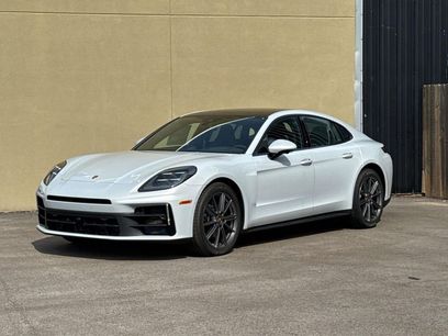 New 2025 Porsche Panamera 4