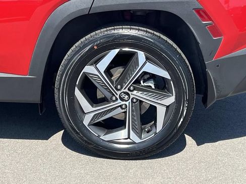 Certified 2022 Hyundai Tucson Limited AWD/4WD image 13