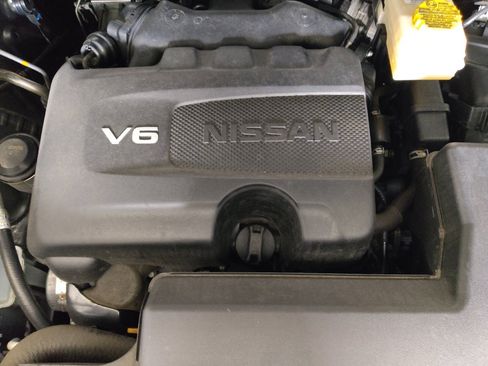 Used 2022 Nissan Pathfinder SL w/ SL Black Package FWD image 30