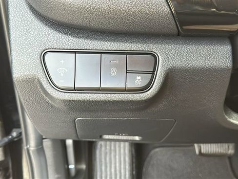 Used 2025 Kia Seltos S image 20