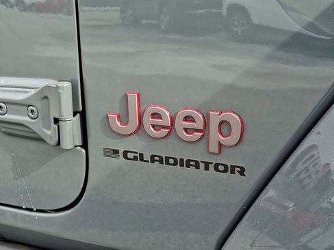 New 2026 Jeep Gladiator Rubicon image 13