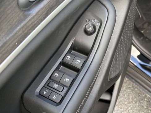 New 2025 Jeep Grand Cherokee L Limited image 13