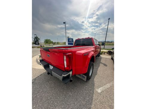 Used 2025 Ford F350 XLT AWD/4WD image 4