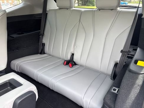 Used 2023 Acura MDX FWD w/ Technology Package image 8