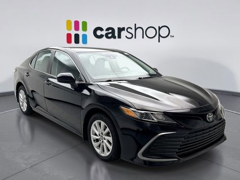 Used 2024 Toyota Camry LE image 7