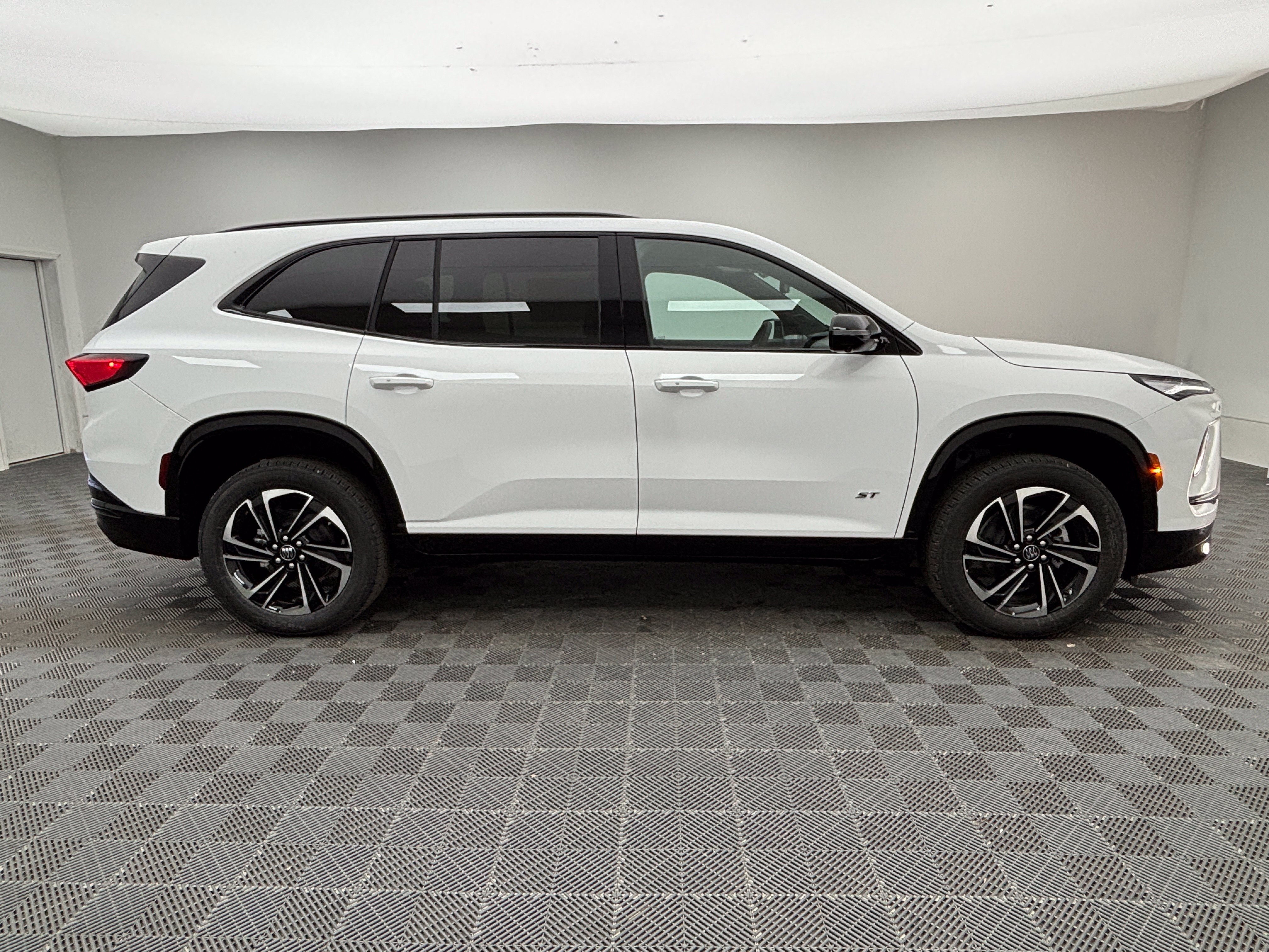 New 2027 Buick Enclave Sport Touring w/ Power Package AWD/4WD image 9