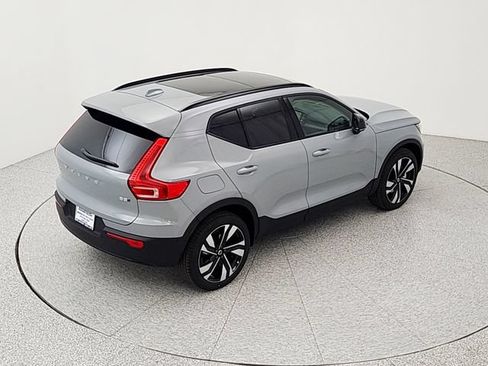 New 2026 Volvo XC40 B5 Plus w/ Climate Package AWD/4WD image 34