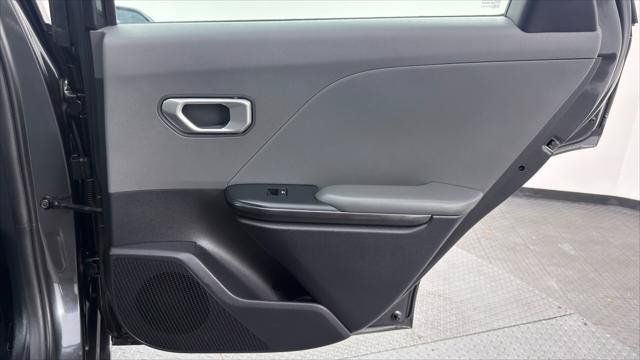 Used 2025 Kia K4 FWD image 21