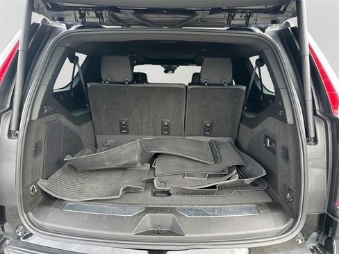 Used 2024 Cadillac Escalade ESV Sport w/ LPO, ONYX Package image 14