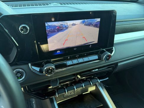 Used 2023 Chevrolet Colorado LT image 17