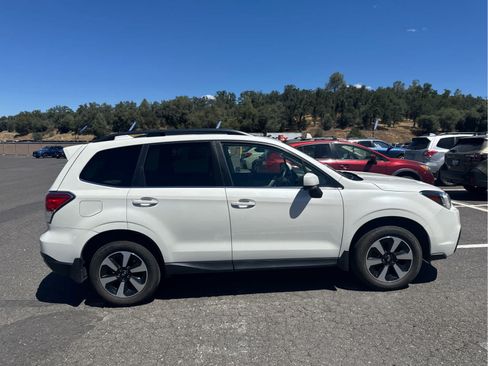 Used 2017 Subaru Forester 2.5i Limited w/ Protection Package #2 AWD/4WD image 4