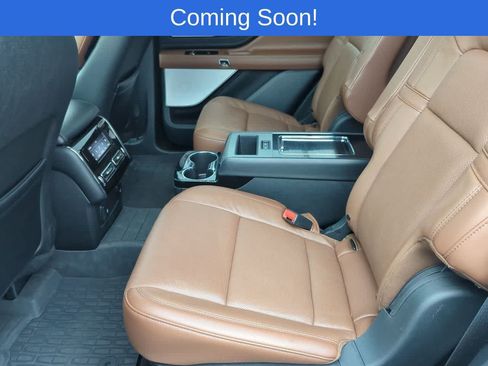 Used 2024 Lincoln Aviator Reserve w/ Equipment Group 201A AWD/4WD image 18