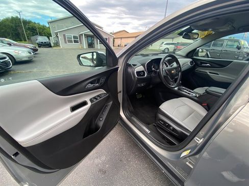 Used 2018 Chevrolet Equinox Premier image 27