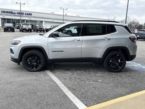 New 2026 Jeep Compass Latitude AWD/4WD image 24