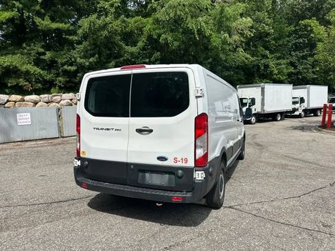 Used 2020 Ford Transit 250 Low Roof RWD image 5