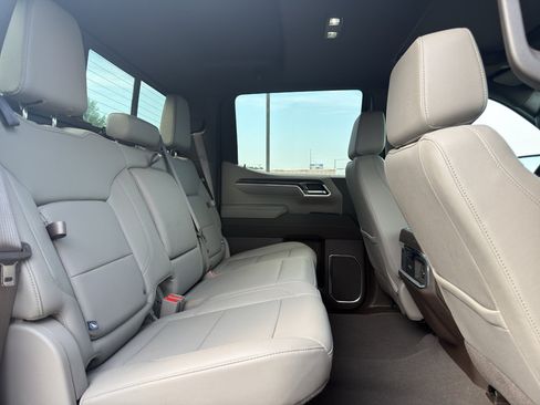 Used 2024 Chevrolet Silverado 1500 LTZ w/ LTZ Premium Package AWD/4WD image 18