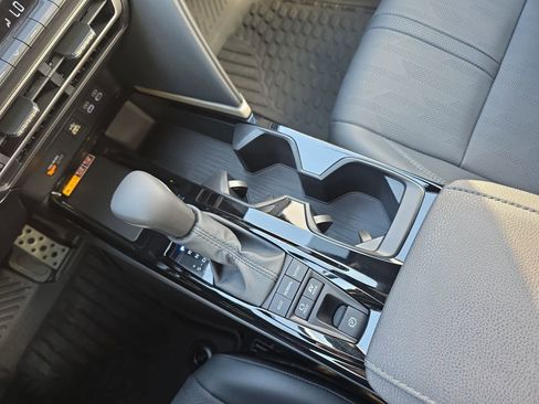 Used 2025 Toyota Camry XSE image 24