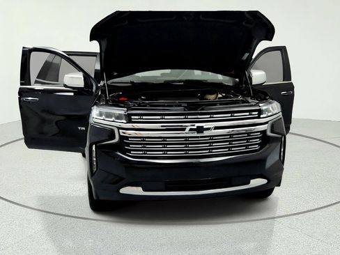 Used 2023 Chevrolet Tahoe Premier AWD/4WD image 15