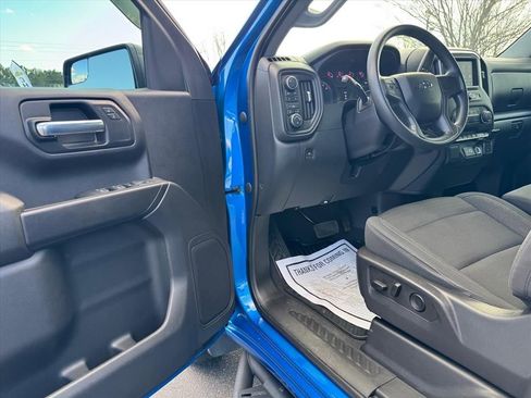 Used 2023 Chevrolet Silverado 1500 Custom Trail Boss w/ LPO, Dark Essentials Package image 14