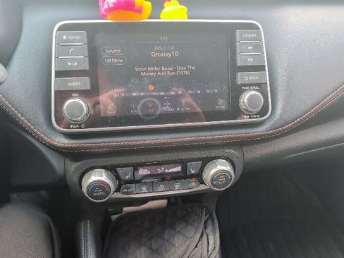 Used 2019 Nissan Kicks SR w/ SR Premium Package FWD image 19