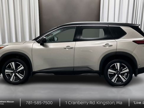 Certified 2025 Nissan Rogue SL w/ SL Premium Package image 8