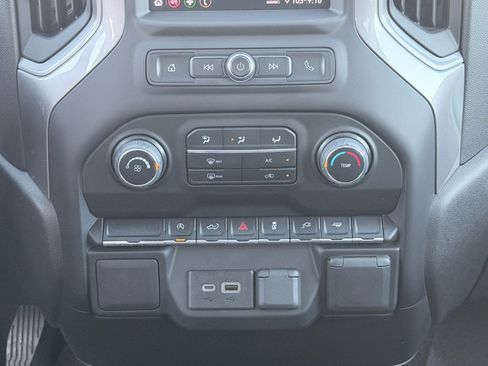 Used 2022 Chevrolet Silverado 1500 Custom RWD image 15